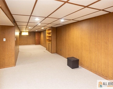 10 Eardley Road - Photo Thumbnail 2