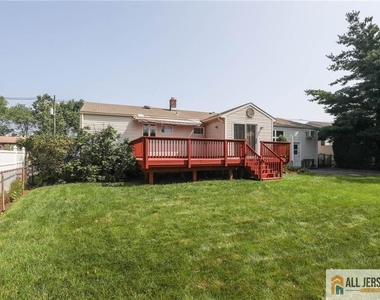 10 Eardley Road - Photo Thumbnail 8