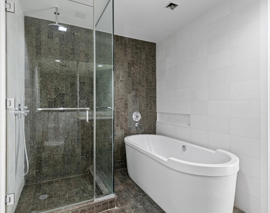 447 W 18th Street - Photo Thumbnail 5