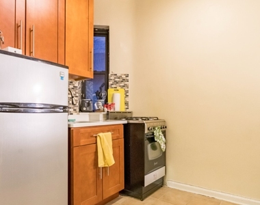 418 E 83rd Street - Photo Thumbnail 3