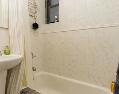 418 E 83rd Street - Photo Thumbnail 5