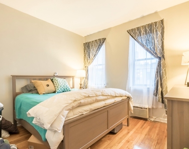 418 E 83rd Street - Photo Thumbnail 2