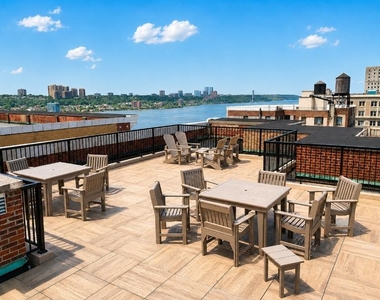 425 Riverside Drive - Photo Thumbnail 12