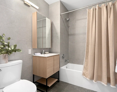 4-34 26th Avenue - Photo Thumbnail 5