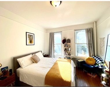 108 Mac Dougal Street - Photo Thumbnail 1