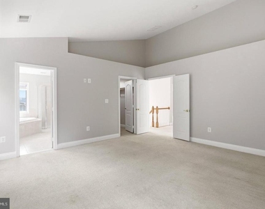 16542 Reservoir Loop - Photo Thumbnail 20
