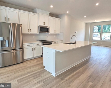 3622 Agate Lane - Photo Thumbnail 7