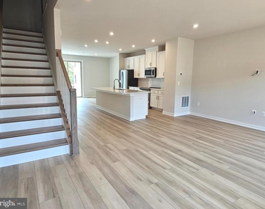 3622 Agate Lane - Photo Thumbnail 8