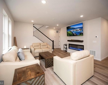 2892 White Tail Drive - Photo Thumbnail 8