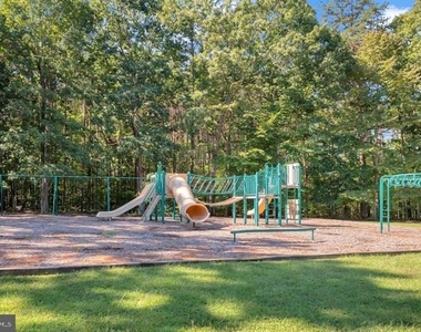 2892 White Tail Drive - Photo Thumbnail 34