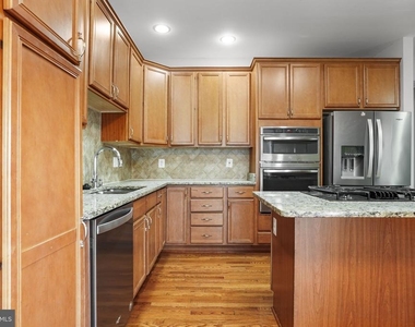 25257 Bald Eagle Terrace - Photo Thumbnail 15