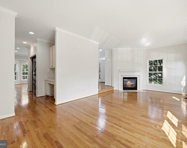 45805 Marlane Terrace - Photo Thumbnail 18