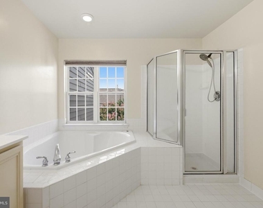 45805 Marlane Terrace - Photo Thumbnail 35