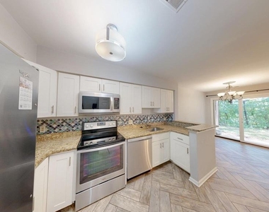 11100 Beaver Trail Court - Photo Thumbnail 1