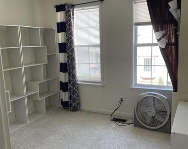 7507 Lamoyne Court - Photo Thumbnail 27