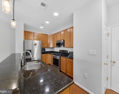 6055 Wicker Lane - Photo Thumbnail 12