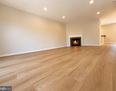 1200 Bond Street - Photo Thumbnail 1