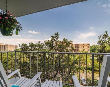 2059 Huntington Avenue - Photo Thumbnail 14