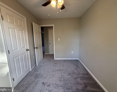 202 Carroll Drive - Photo Thumbnail 13