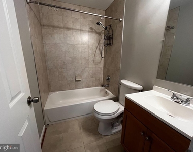 202 Carroll Drive - Photo Thumbnail 12