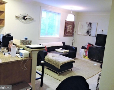 1219 Oronoco Street - Photo Thumbnail 6