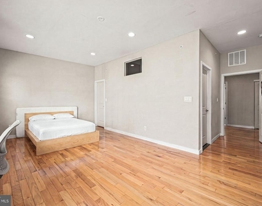 1743 Cambridge Street - Photo Thumbnail 15