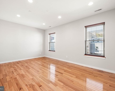1743 Cambridge Street - Photo Thumbnail 11