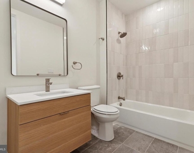 225 N 12th Street - Photo Thumbnail 10
