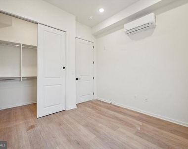 225 N 12th Street - Photo Thumbnail 10
