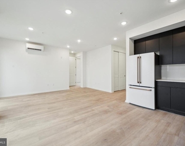 225 N 12th Street - Photo Thumbnail 6
