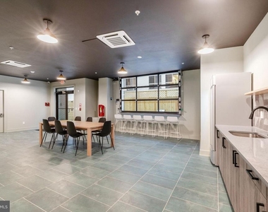 629 W Girard Avenue - Photo Thumbnail 20