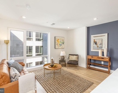 629 W Girard Avenue - Photo Thumbnail 32