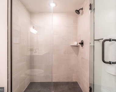 629 W Girard Avenue - Photo Thumbnail 39