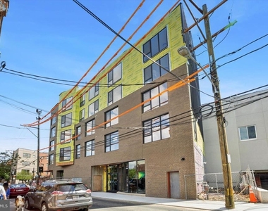 828 N 2nd Street - Photo Thumbnail 12