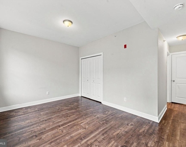 1222 N 7th Street - Photo Thumbnail 17