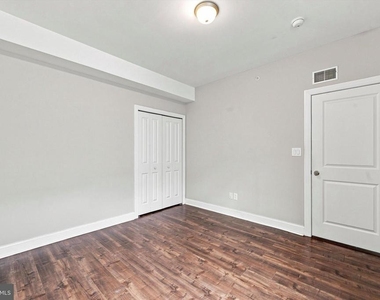 1222 N 7th Street - Photo Thumbnail 12