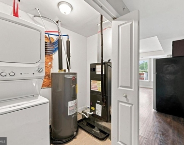 1222 N 7th Street - Photo Thumbnail 9