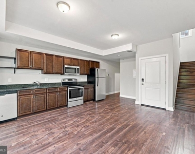 1222 N 7th Street - Photo Thumbnail 4