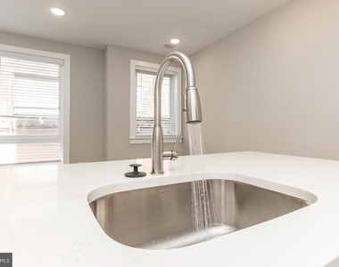 1519 N Stillman Street - Photo Thumbnail 12