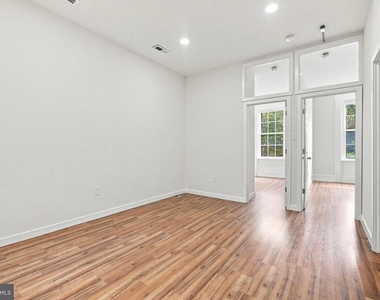 1525 Green Street - Photo Thumbnail 1