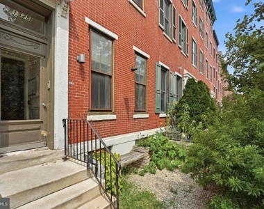 1525 Green Street - Photo Thumbnail 12