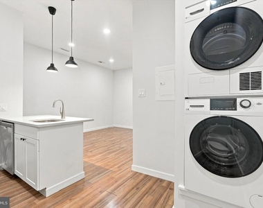 1525 Green Street - Photo Thumbnail 1