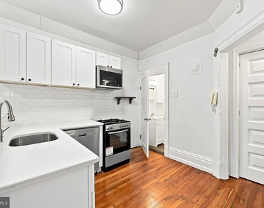 2037 Spring Garden Street - Photo Thumbnail 6