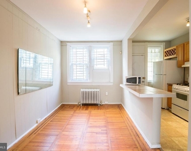 5750 N Lambert Street - Photo Thumbnail 4