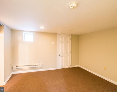 5750 N Lambert Street - Photo Thumbnail 16