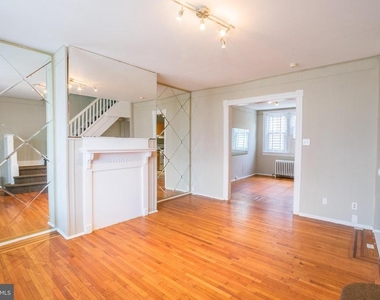 5750 N Lambert Street - Photo Thumbnail 2
