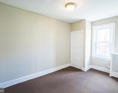 5750 N Lambert Street - Photo Thumbnail 10
