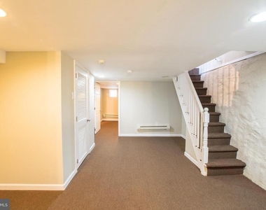 5750 N Lambert Street - Photo Thumbnail 15