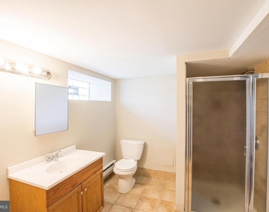 5750 N Lambert Street - Photo Thumbnail 19