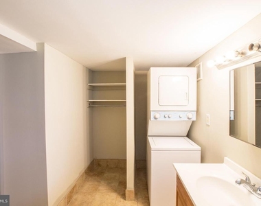 5750 N Lambert Street - Photo Thumbnail 20